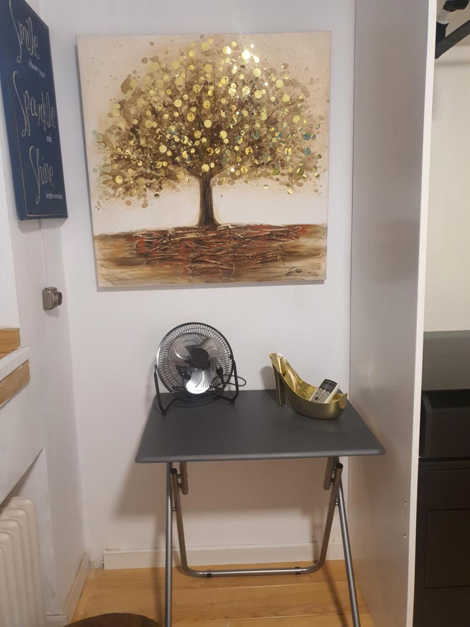 Libros Y Plantas A 5 Minutos Del Centro En Bus Apartment Madrid Exterior photo